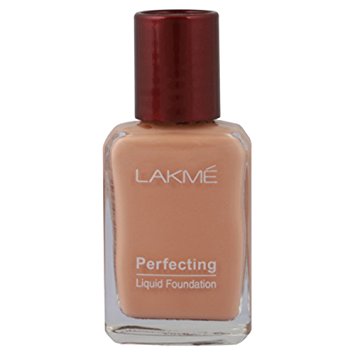 LAKME PERFECTING LIQUID FOUNDATION