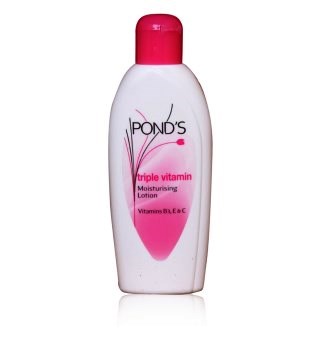 PONDS TRIPLE VITAMIN MOISTURISING LOTION - BODY LOTION